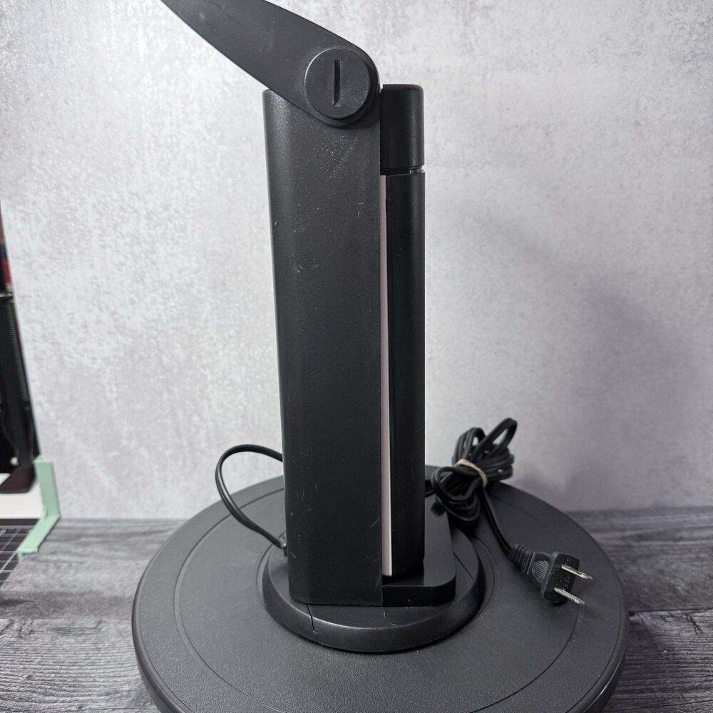 Ottlite Folding Portable Desk Lamp Model GX7902 Black Tested and works great! - Picture 3 of 7
